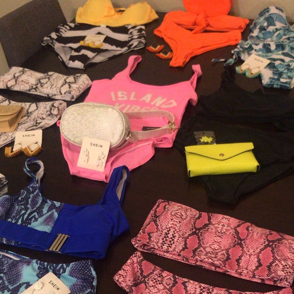 Open House 💕 - Picture 1 of 4